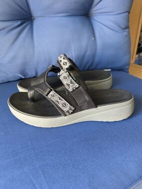 BareTraps "TILLY" Black Slide Sandals w Gray Platform & Patterned Straps Sz 9.5